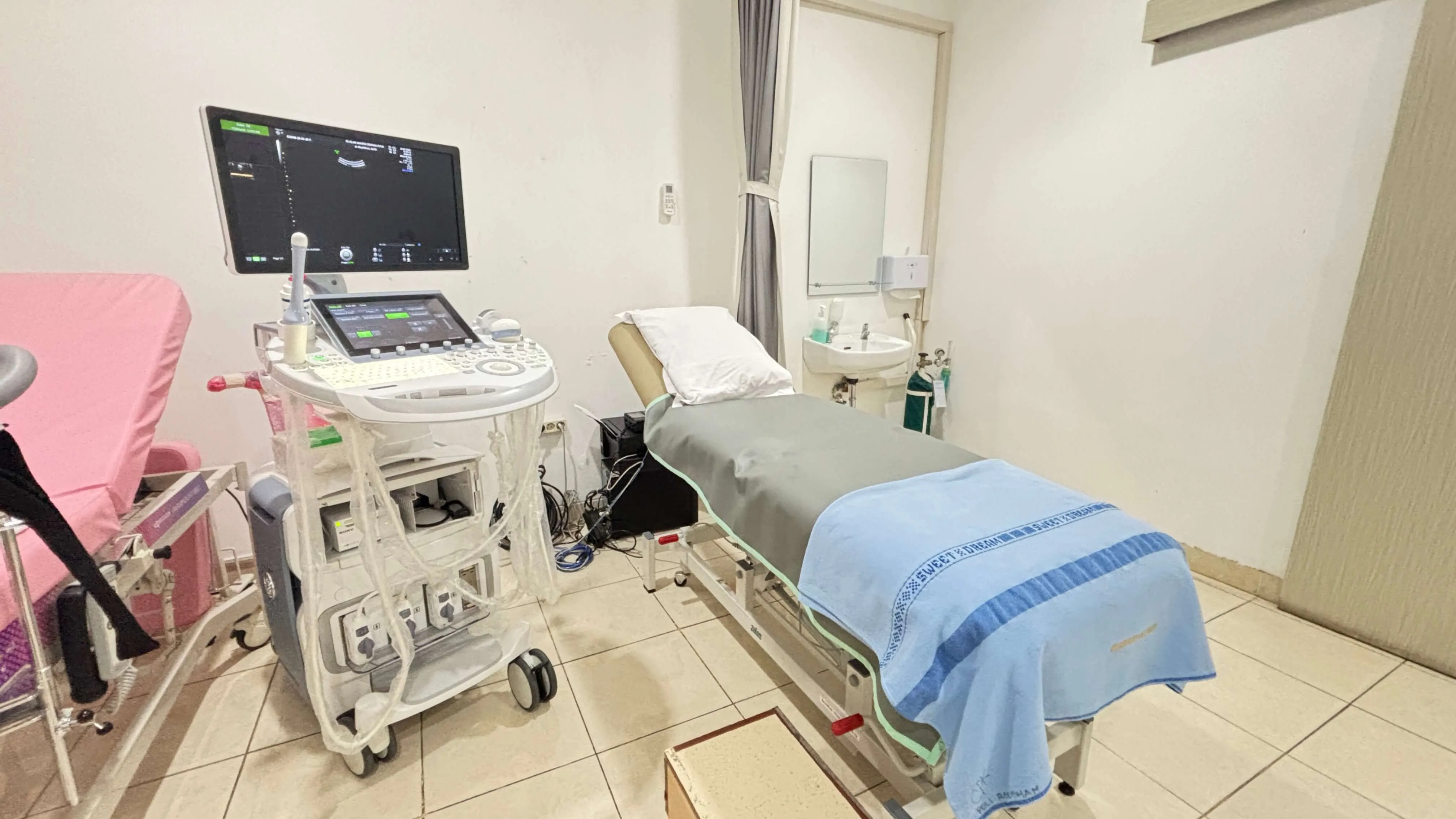 Gallery Klinik Kebidanan dan Kandungan